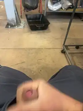 Snapshot of Angeloggaa chatting on December 18, 8:53 am Angeloggaa online show from December 18, 8:53 am