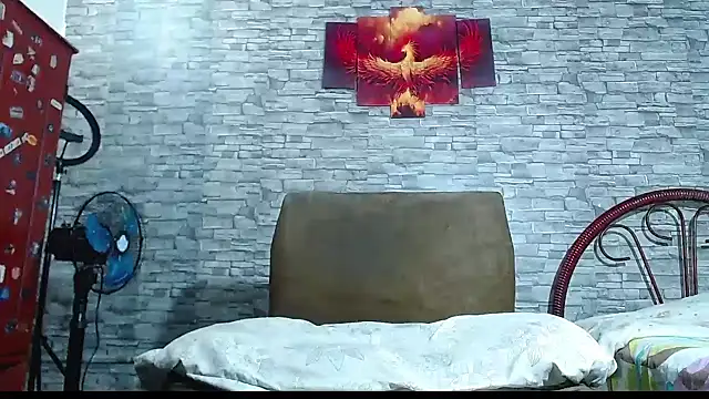 bulguehot online show from October 31, 3:46 pm