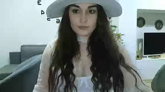 me lissa sun13 online show from December 25, 3:29 am