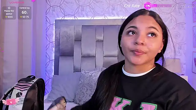 Snapshot of EmmaWeest chatting on December 26, 8:21 pm EmmaWeest online show from December 26, 8:21 pm