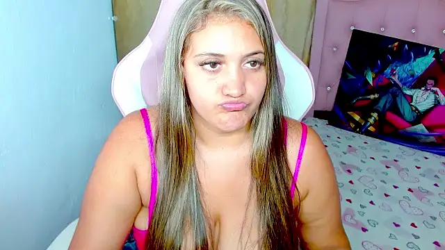 melody-tarly online show from March 13, 4:52 am