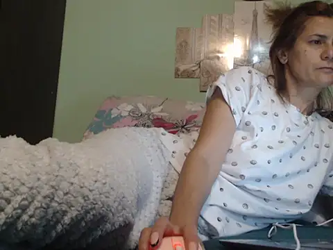 Snapshot of SexyGioconda chatting on February 28, 7:15 am SexyGioconda online show from February 28, 7:15 am