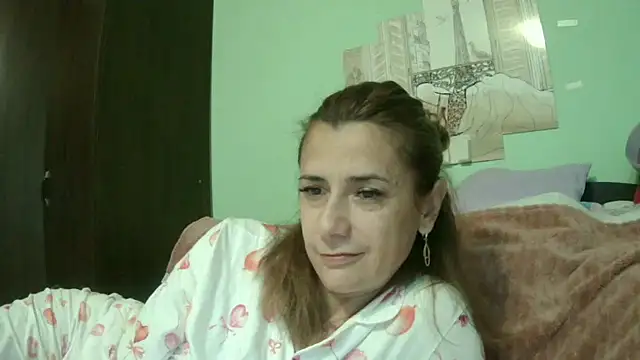 Snapshot of SexyGioconda chatting on October 23, 9:52 am SexyGioconda online show from October 23, 9:52 am