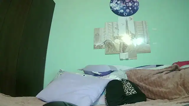 Snapshot of SexyGioconda chatting on October 23, 9:57 pm SexyGioconda online show from October 23, 9:57 pm