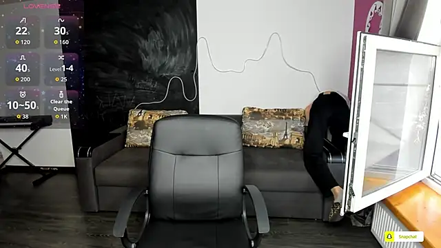 EmmyGreans online show from September 22, 12:18 pm