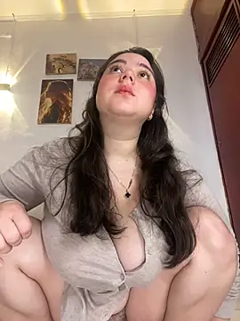 LunaGil1 online show from July 21, 1:24 pm