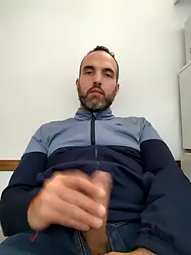 leon3875 online show from September 24, 3:26 pm