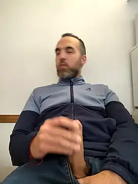 leon3875 online show from September 25, 3:27 pm