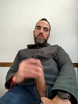 leon3875 online show from October 3, 3:42 pm