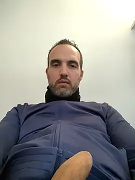 leon3875 online show from October 17, 3:25 pm