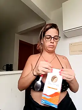 Escarlate4you  online show from December 4, 1:20 pm