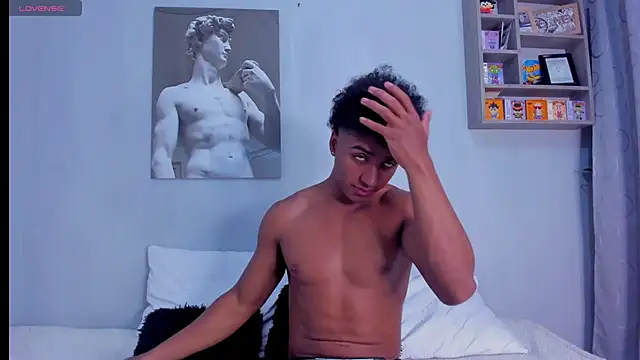 Snapshot of MagnusKing_ chatting on October 31, 3:02 pm MagnusKing online show from October 31, 3:02 pm