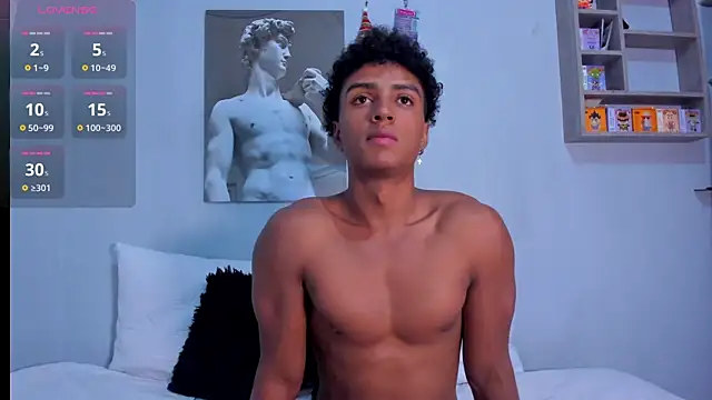 Snapshot of MagnusKing_ chatting on November 21, 11:36 pm MagnusKing online show from November 21, 11:36 pm