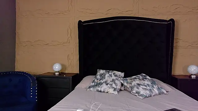 Snapshot of MagnusKing_ chatting on April 29, 11:58 am MagnusKing online show from April 29, 11:58 am