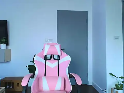 Snapshot of juicyshow_ chatting on September 14, 2:33 am juicyshow online show from September 14, 2:33 am