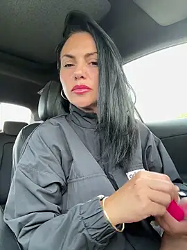 KimKelly13 online show from June 4, 5:35 am