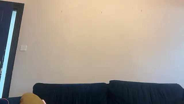 Snapshot of AshleyCox chatting on May 17, 10:00 am AshleyCox online show from May 17, 10:00 am