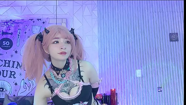 zephirahabney online show from December 5, 3:09 pm