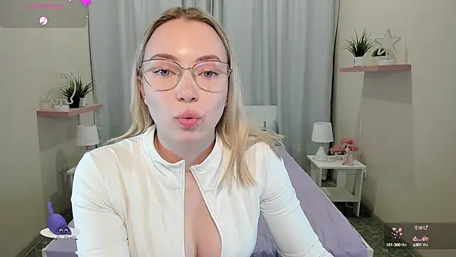 TiffanyBatson online show from January 8, 2:14 pm