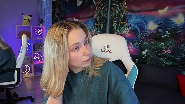 TiffanyBatson online show from January 20, 11:35 am