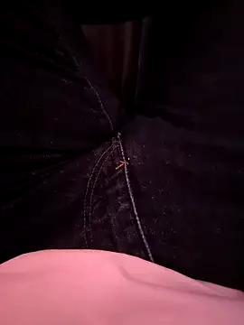 Snapshot of RIP_Curl chatting on October 20, 12:27 pm RIP Curl online show from October 20, 12:27 pm