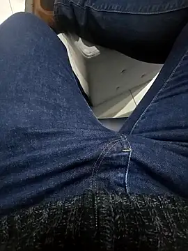 Snapshot of RIP_Curl chatting on November 24, 5:01 pm RIP Curl online show from November 24, 5:01 pm