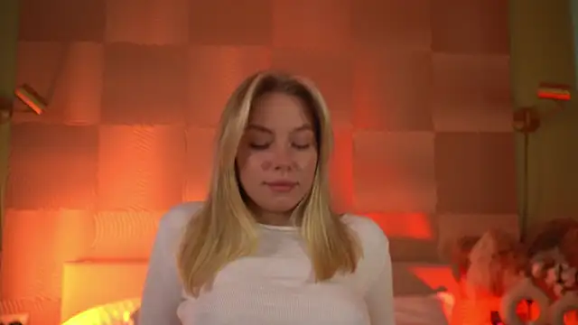 Snapshot of -Snowwwy- chatting on January 16, 8:00 am -Snowwwy- online show from January 16, 8:00 am