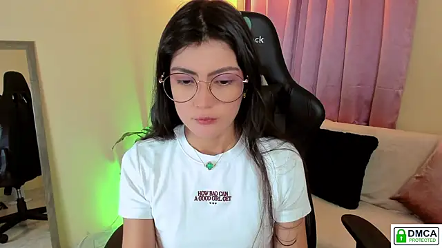 Lilabril online show from March 17, 12:35 pm