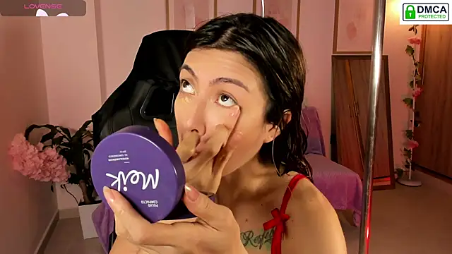 Lilabril online show from January 19, 2:43 pm