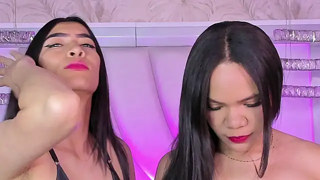 siara and zoe online show from April 20, 11:28 pm