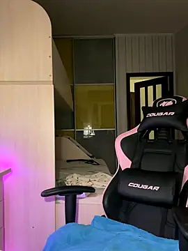 Julietta a online show from October 8, 4:15 pm