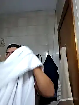 Snapshot of gordito_xx chatting on December 21, 12:09 am gordito xx online show from December 21, 12:09 am
