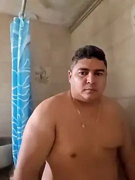 Snapshot of gordito_xx chatting on January 8, 5:59 am gordito xx online show from January 8, 5:59 am