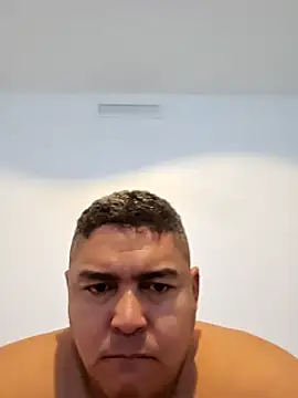 Snapshot of gordito_xx chatting on February 6, 9:32 am gordito xx online show from February 6, 9:32 am