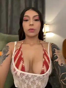 CHERRYY BOMB  online show from July 16, 7:20 pm