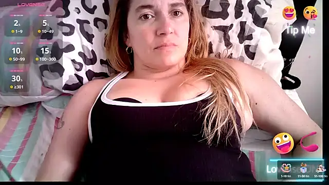 Izury Blondee online show from March 8, 5:54 pm