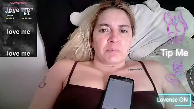 Izury Blondee online show from November 21, 6:17 pm