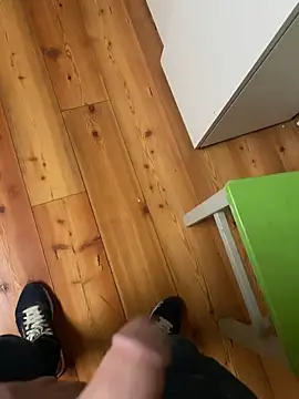 Snapshot of Edosxxl chatting on January 15, 5:08 am Edosxxl online show from January 15, 5:08 am