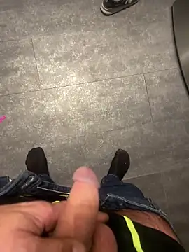 Snapshot of Edosxxl chatting on November 14, 12:42 am Edosxxl online show from November 14, 12:42 am