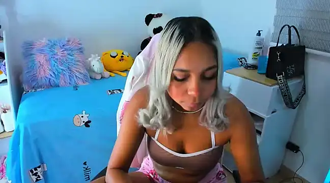  anhalia online show from December 13, 1:37 am