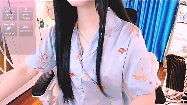 Snapshot of Lee_Mi chatting on April 27, 8:45 am Lee Mi online show from April 27, 8:45 am