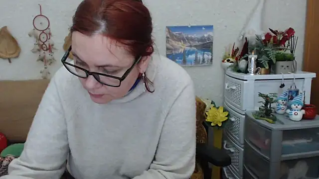 PlayfullMature online show from February 14, 3:15 pm