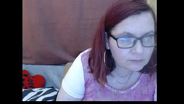Snapshot of PlayfullMature chatting on April 25, 8:17 am PlayfullMature online show from April 25, 8:17 am