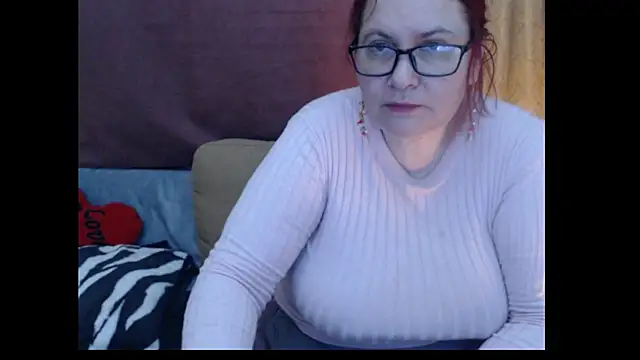 Snapshot of PlayfullMature chatting on April 30, 10:25 pm PlayfullMature online show from April 30, 10:25 pm
