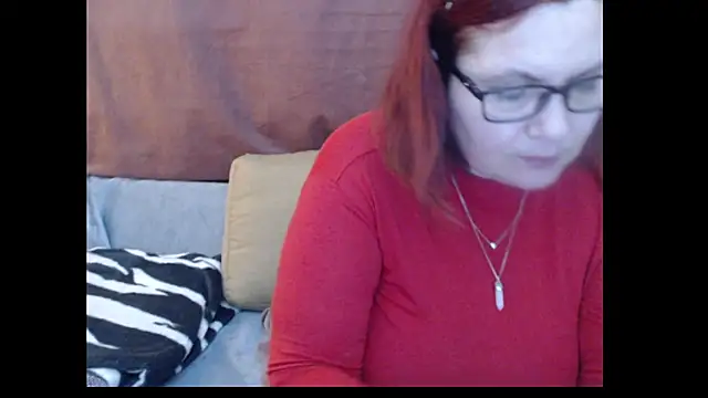 Snapshot of PlayfullMature chatting on May 1, 2:54 pm PlayfullMature online show from May 1, 2:54 pm