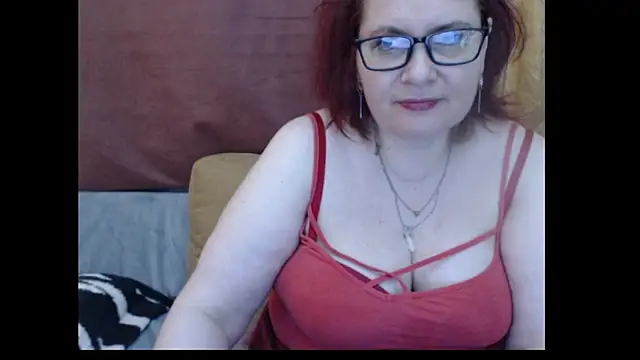 Snapshot of PlayfullMature chatting on May 2, 8:30 am PlayfullMature online show from May 2, 8:30 am