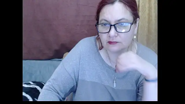 Snapshot of PlayfullMature chatting on May 5, 8:50 pm PlayfullMature online show from May 5, 8:50 pm