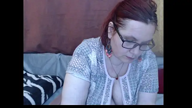 Snapshot of PlayfullMature chatting on May 17, 12:34 pm PlayfullMature online show from May 17, 12:34 pm