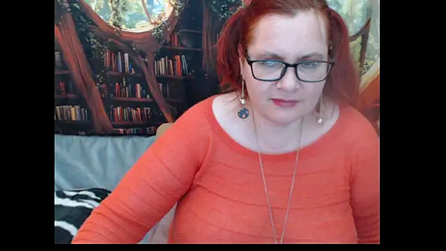 Snapshot of PlayfullMature chatting on May 23, 10:52 am PlayfullMature online show from May 23, 10:52 am