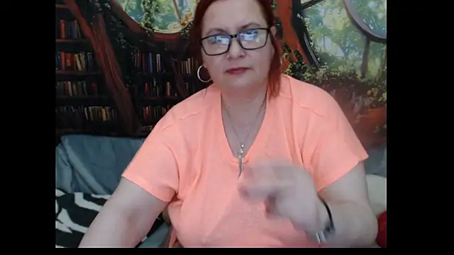 Snapshot of PlayfullMature chatting on May 24, 6:24 pm PlayfullMature online show from May 24, 6:24 pm